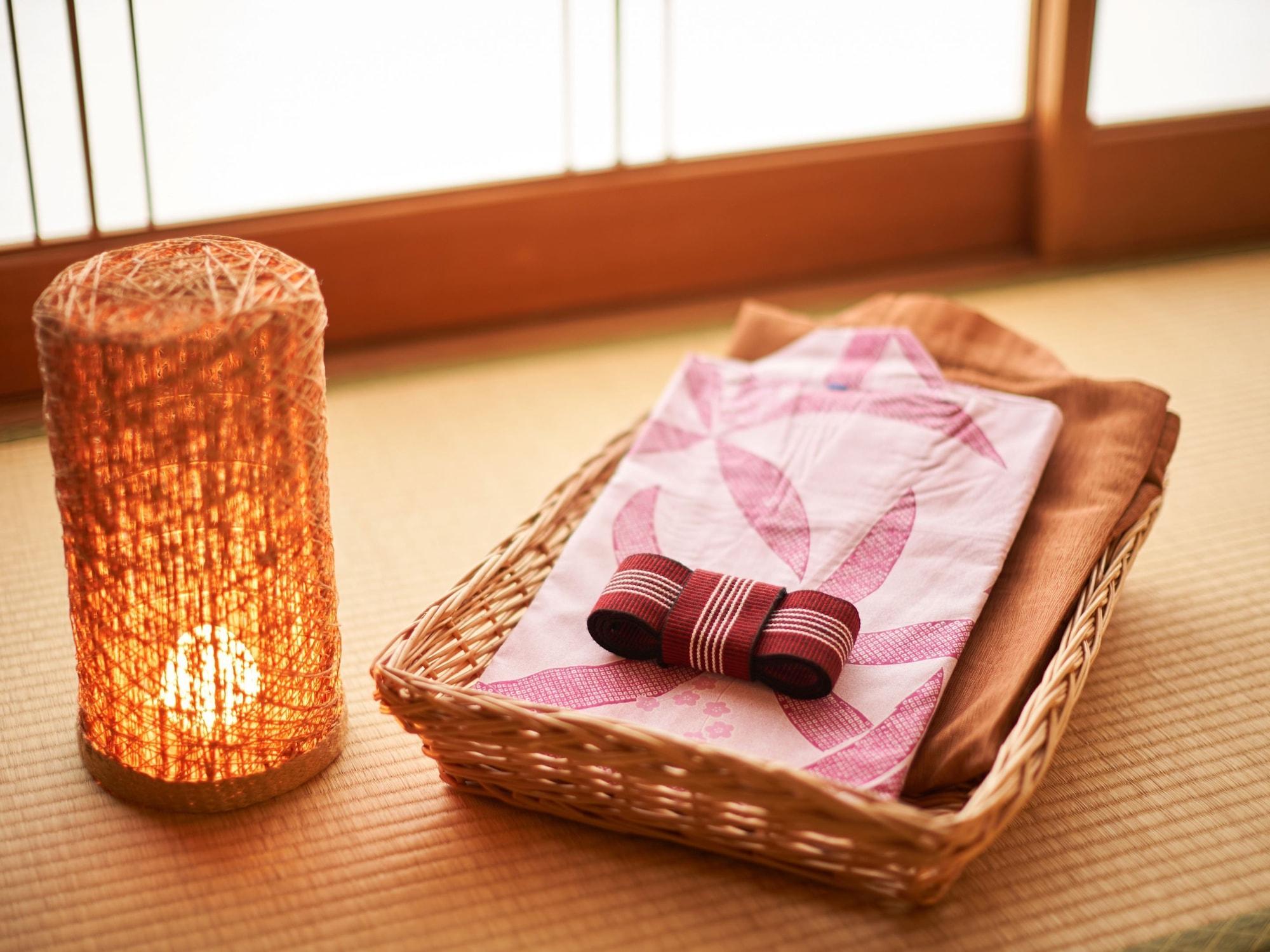 Ooedo Onsen Monogatari Enakyo Hotel ภายนอก รูปภาพ