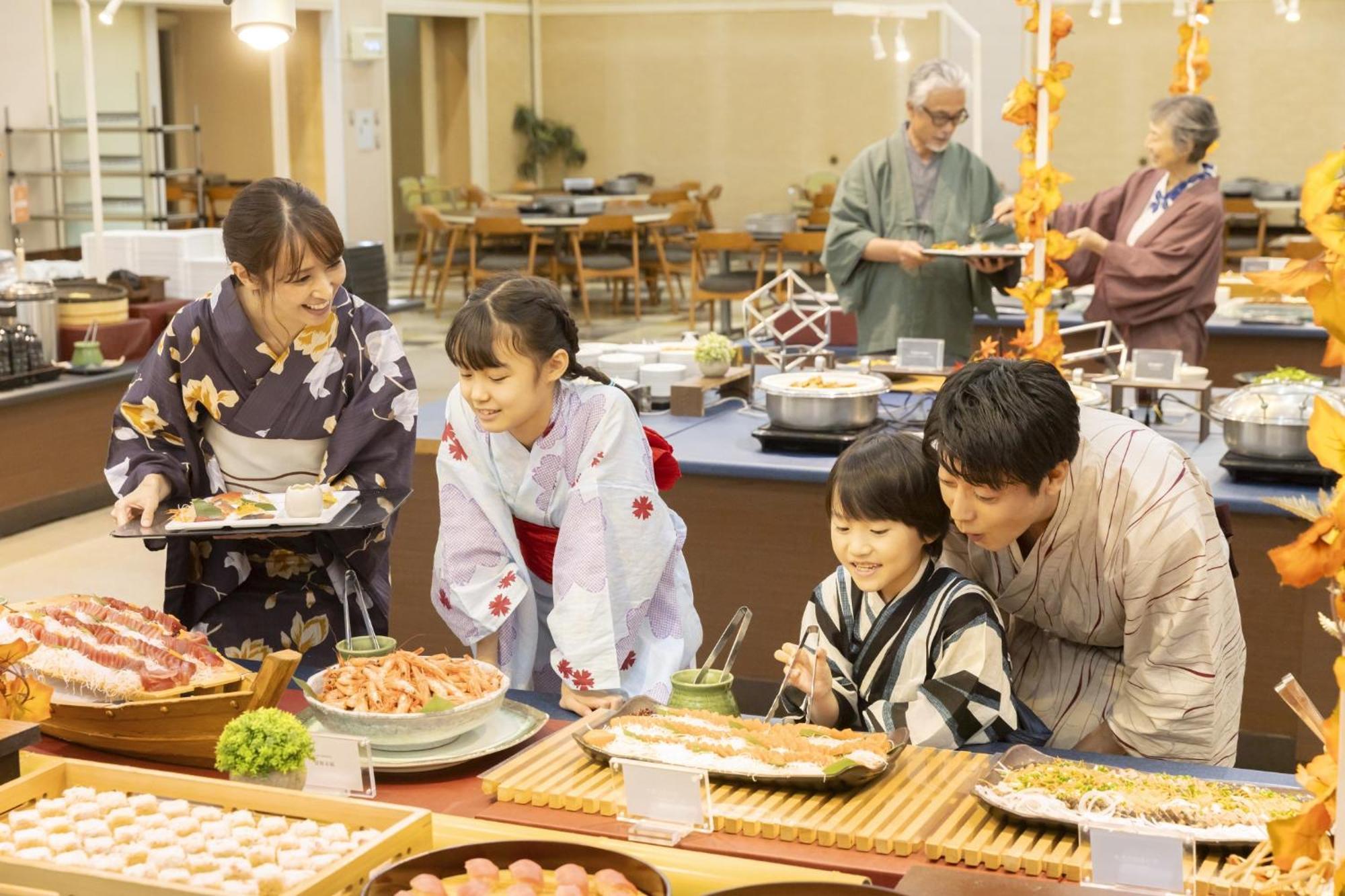 Ooedo Onsen Monogatari Enakyo Hotel ภายนอก รูปภาพ